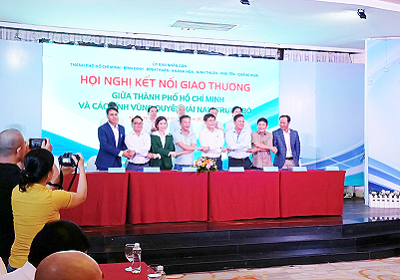 Cánh Trắng Tham Dự Lễ Ký Kết Với Siêu Thị Co.opMart Tại Nha Trang 2023